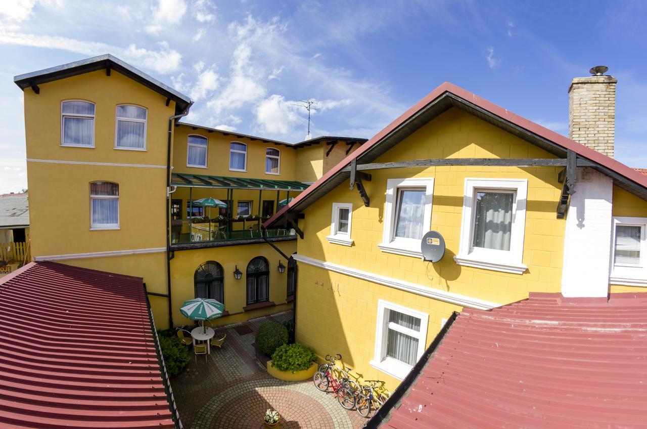 Hotel Alga Ustka Exterior foto